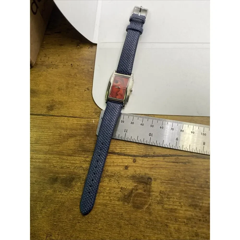 Vintage Womens Art Abstract Art Watch Works New Battery